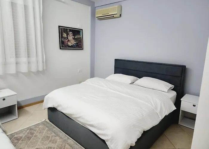 Xhorxhia &Room